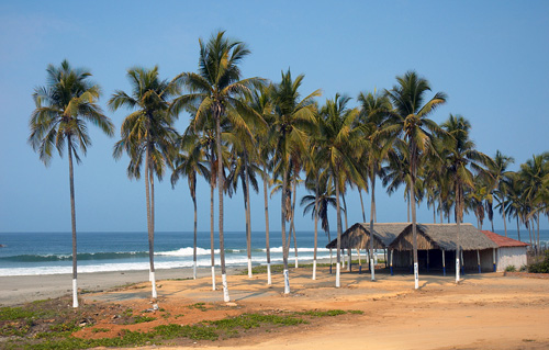 Lazaro Cardenas: La Manzanilla Beach